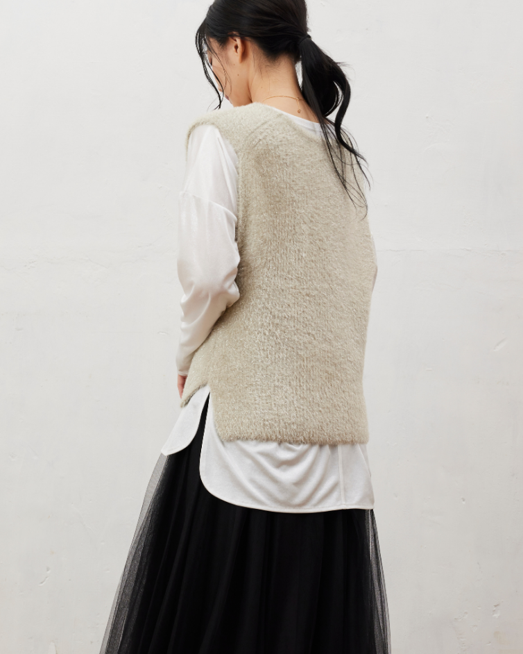 ラメシャギーニットベスト