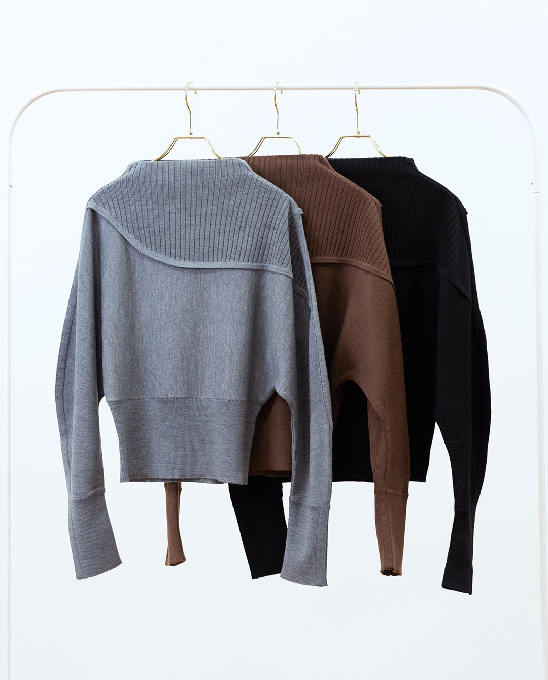 リブ切り替えニット