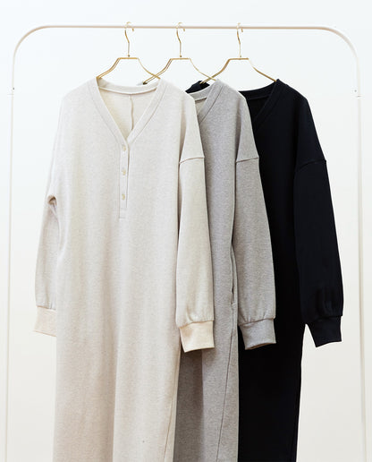 裏起毛Vネックワンピース