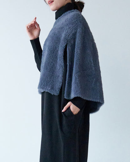 フェザーニットケープ