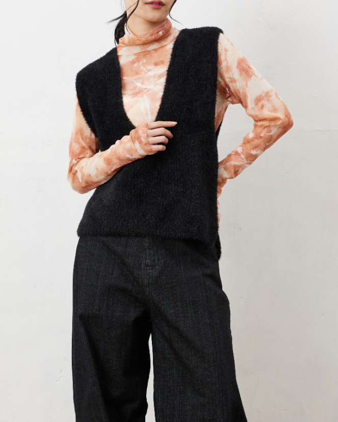 ラメシャギーニットベスト