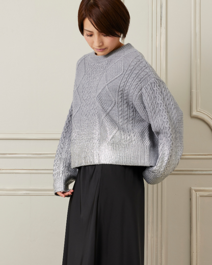 箔プリントゲーブルニット