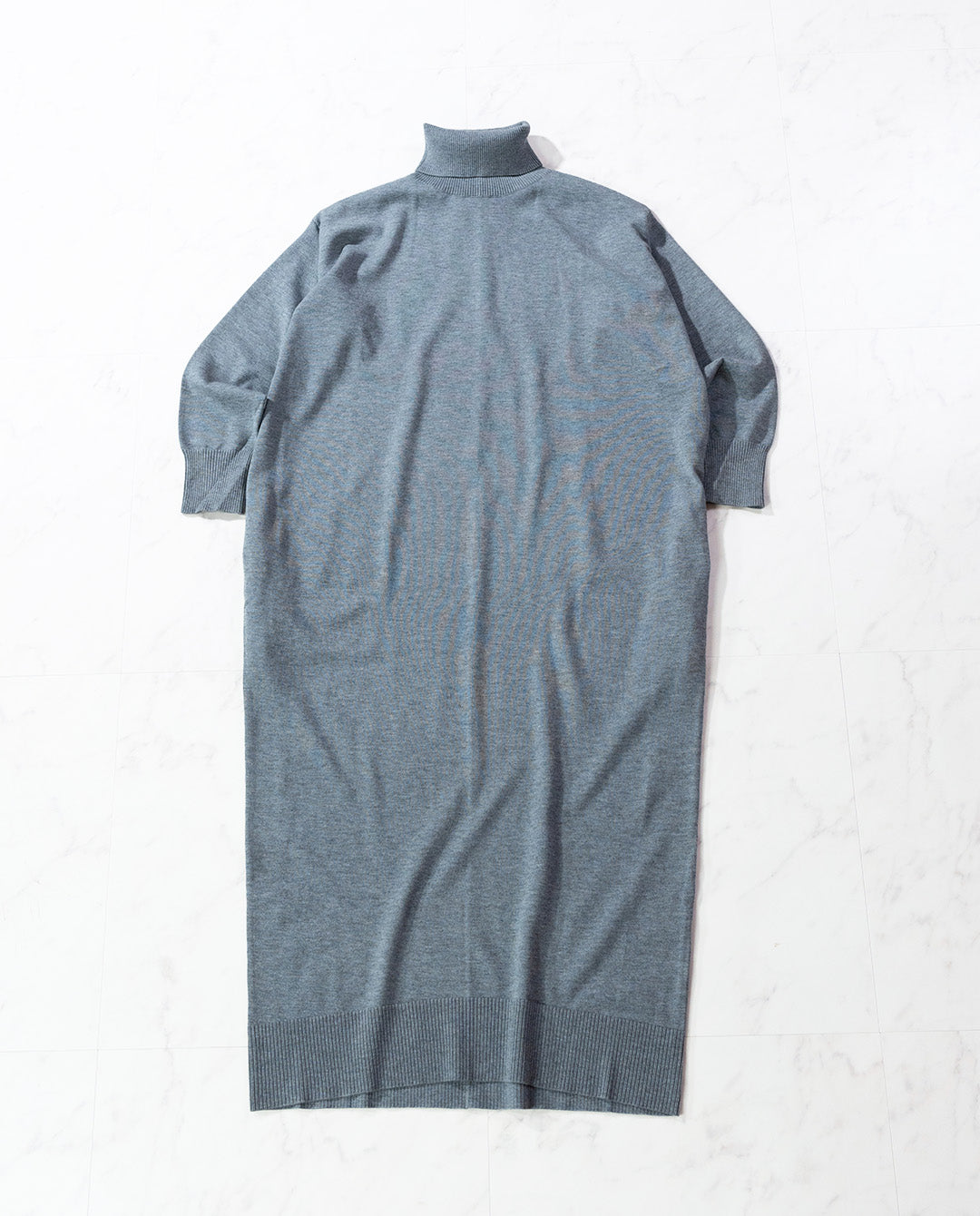 コクーンハイネックニットワンピース