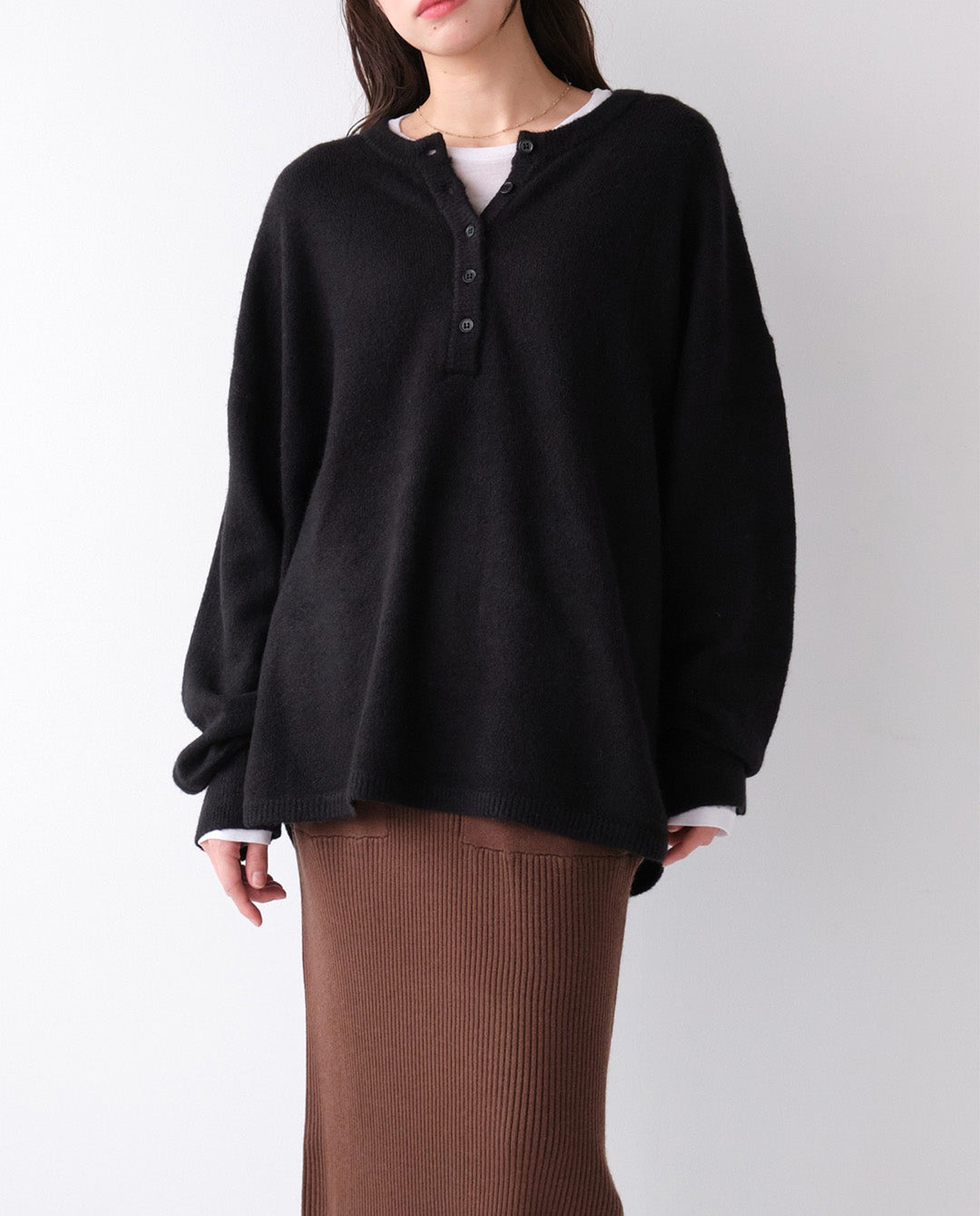 ヘンリーネックニットプルオーバー