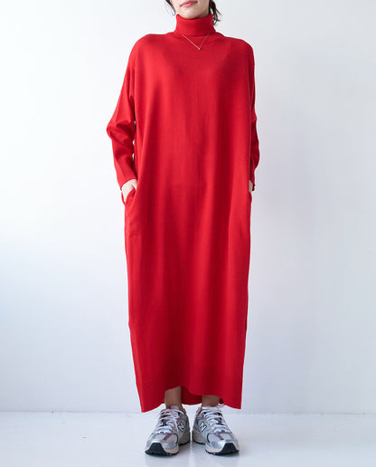 コクーンハイネックニットワンピース