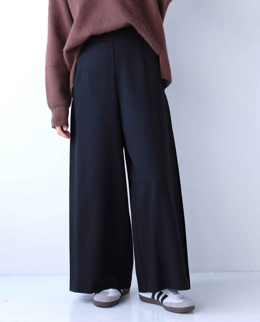 サイドプリーツワイドパンツ