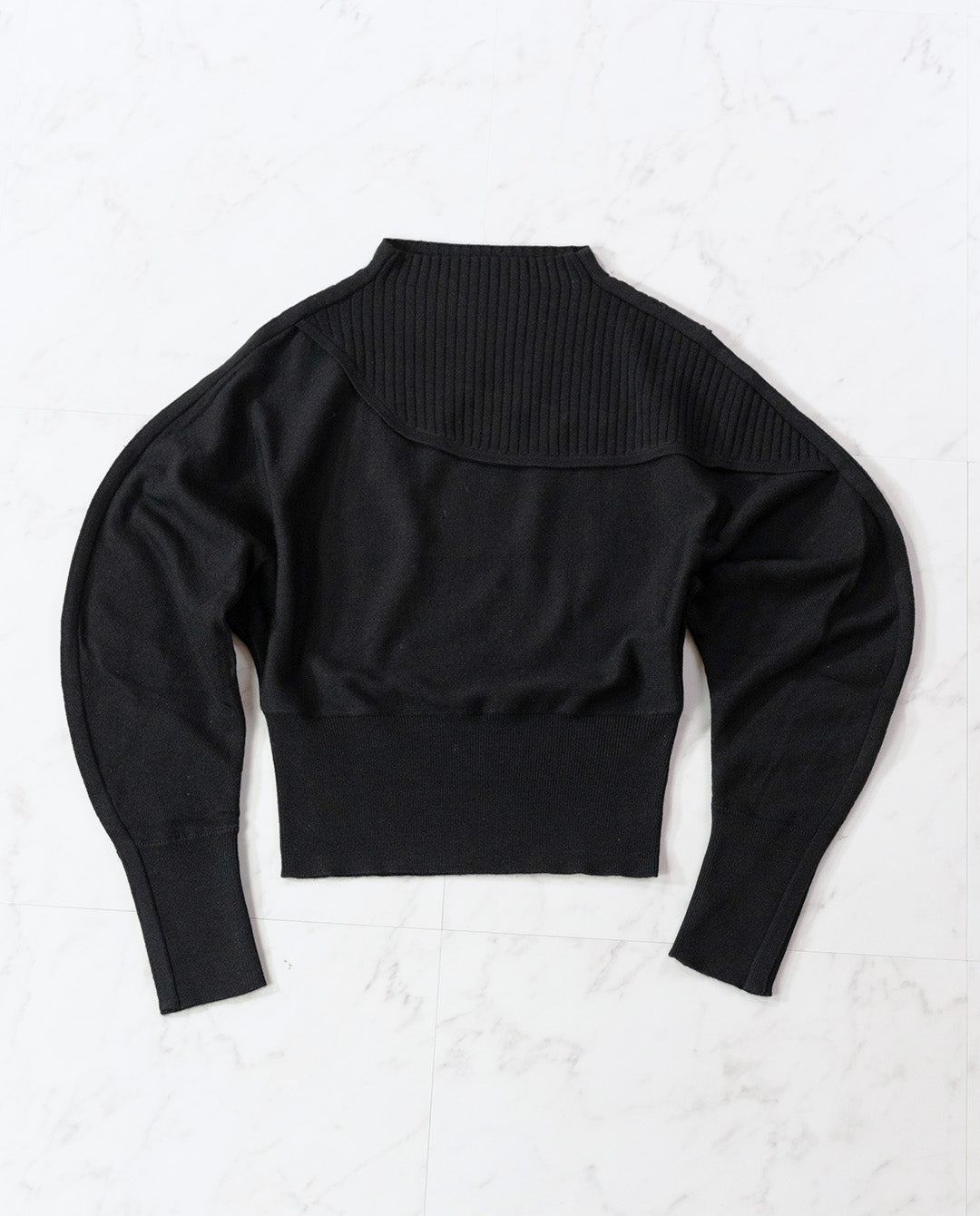 リブ切り替えニット