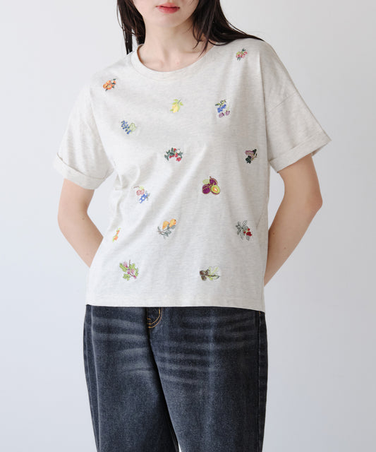 フルーツ刺繍Tシャツ