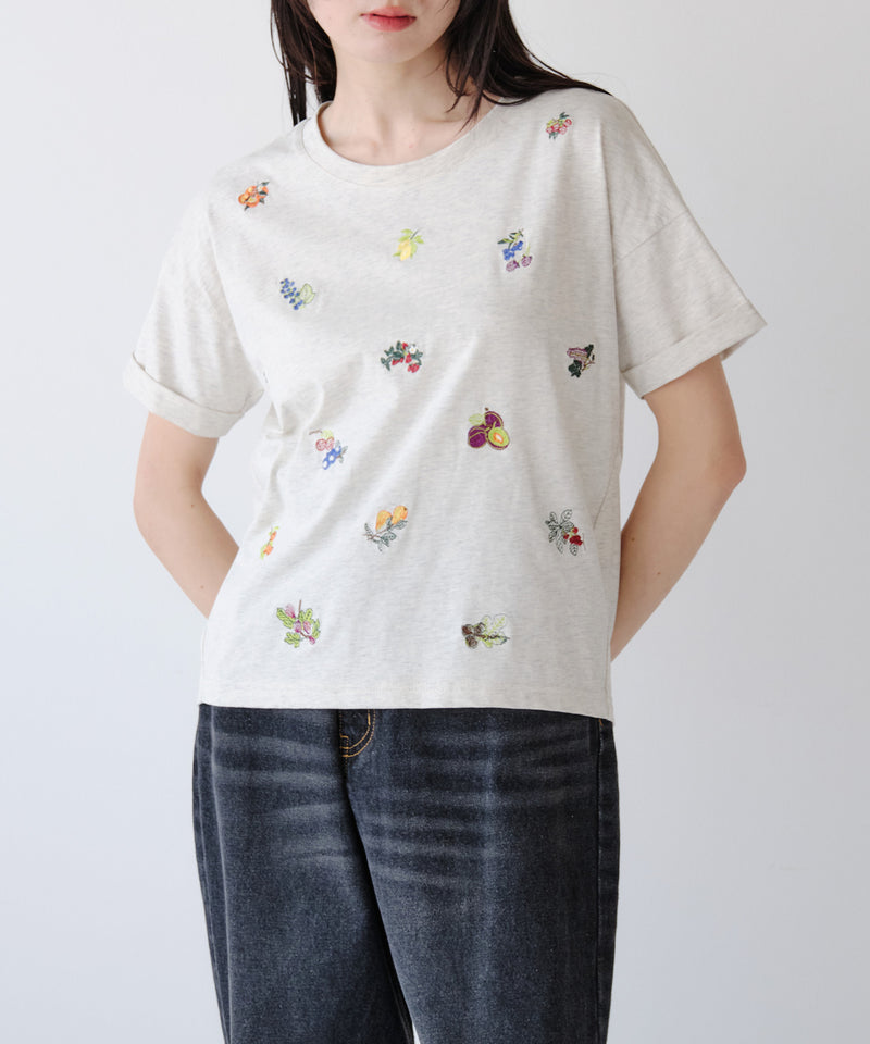フルーツ刺繍Tシャツ