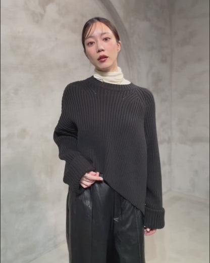 アシンメトリーヘムリブニットプルオーバー